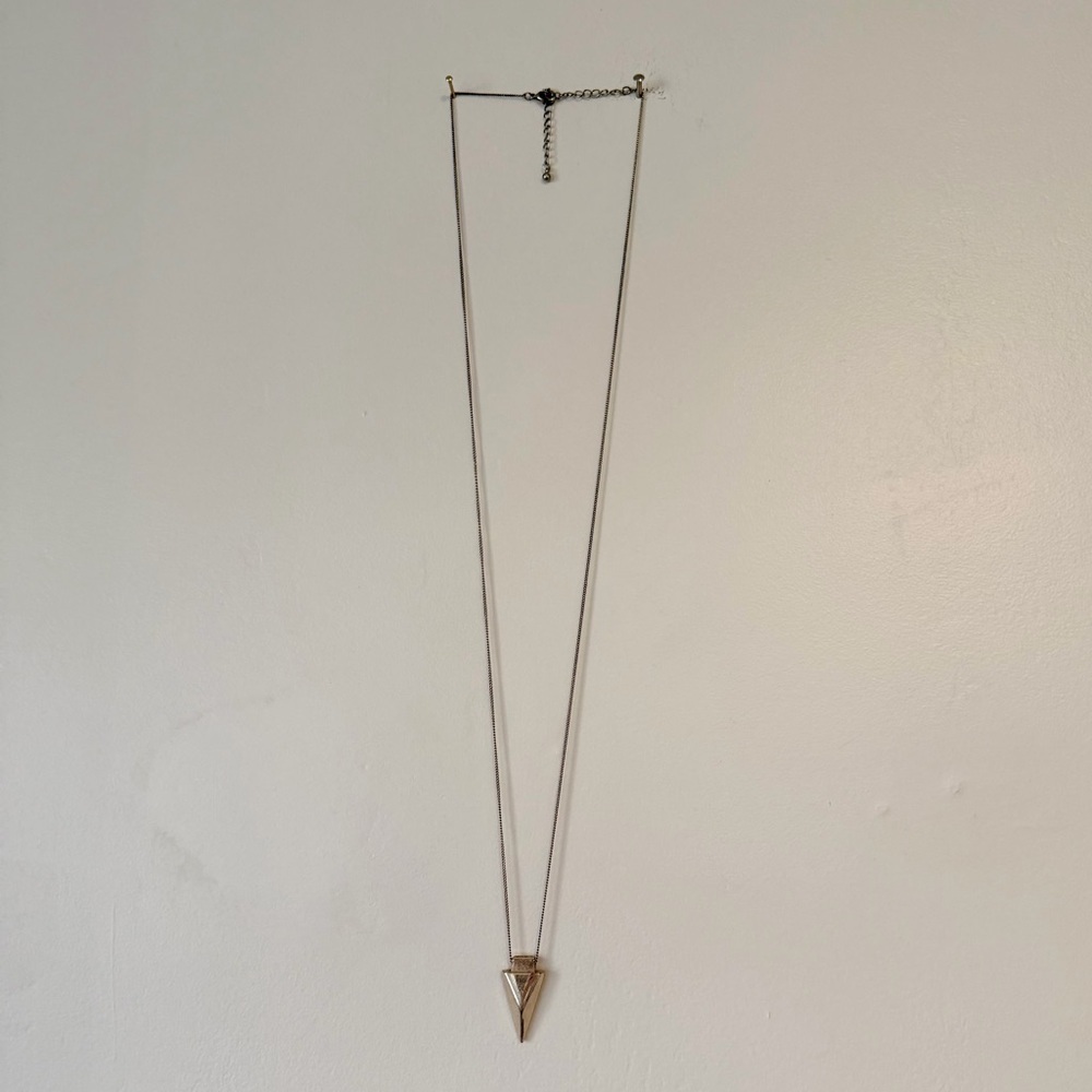 Gold Pendant Necklace
